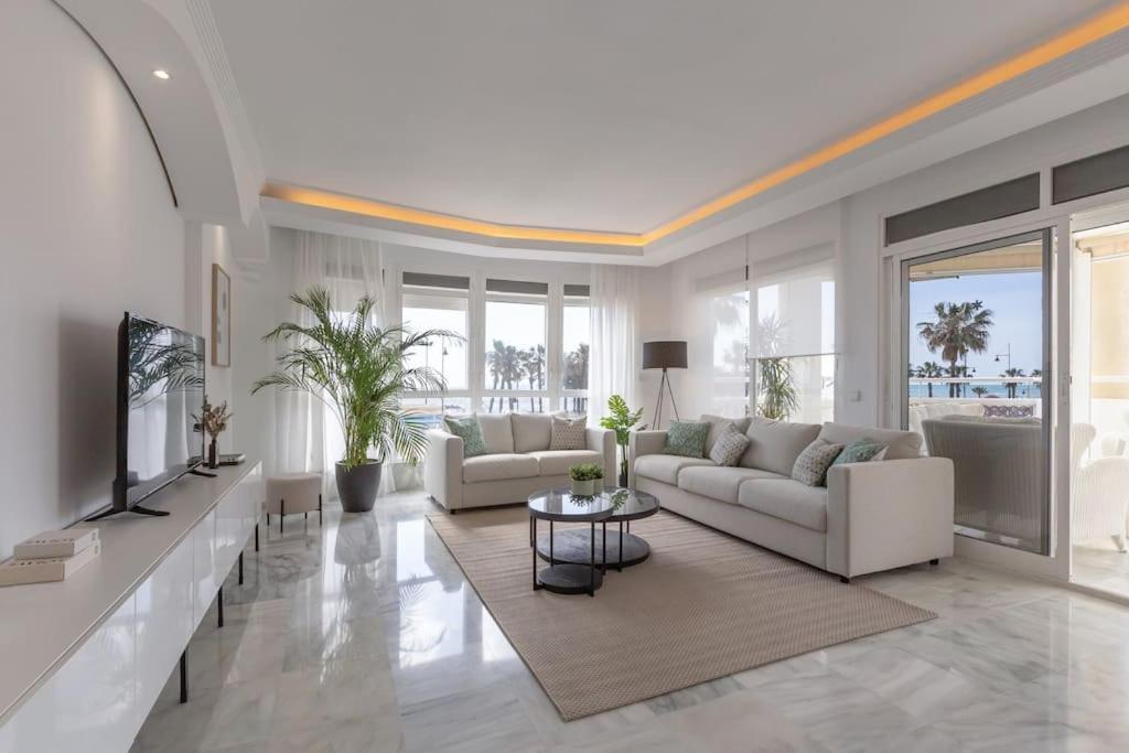 Edén Costa Lago PRIMERA LÍNEA DE MAR Torremolinos Exterior foto